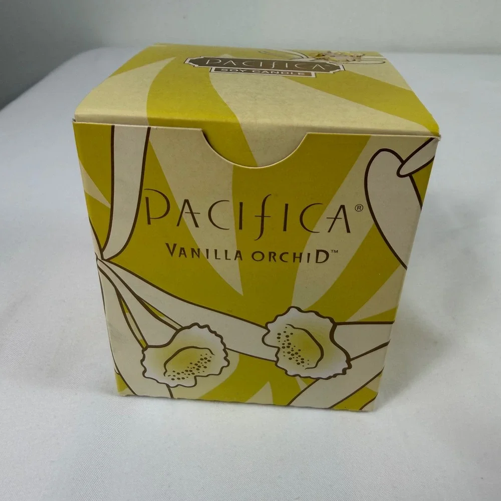 Pacifica Vanilla Orchid Scented Candle 10.5‎ oz Natural Soy Wax Hand Poured USA